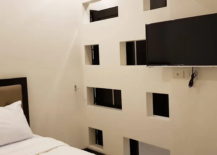 Maine Residences Hotel Manilla