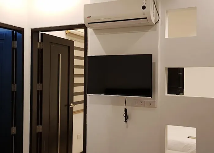 Maine Residences 2* Manilla